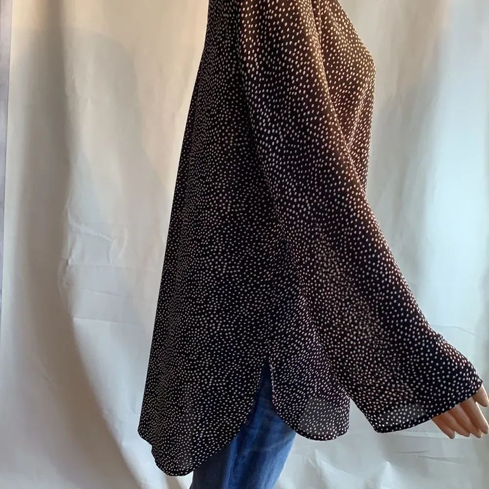 Express Medium 100% Polyester Long Tunic Top - Picture 5 of 11